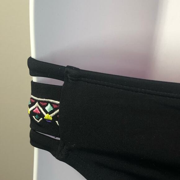 PINK Victoria’s Secret 2-Piece Black Tribal Embroidered Bikini Swim Set SM - Picture 12 of 14